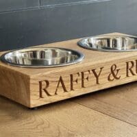 engraved-oak-pet-bowls