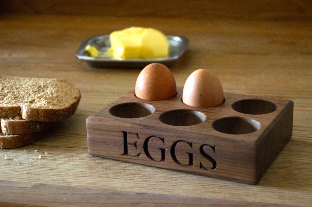 engraved-walnut-egg-trays-makemesomethingspecial.co.uk