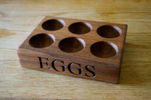 personalised-walnut-egg-tray-makemesomethingspecial.co.uk