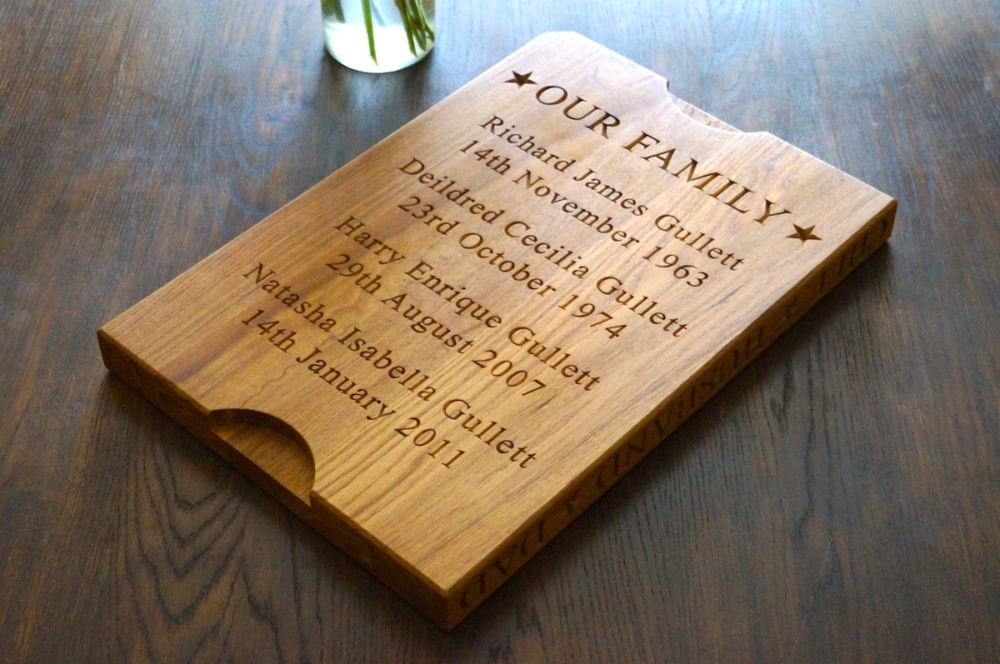 personalised-wooden-carving-board-makemesomethingspecial.co.uk
