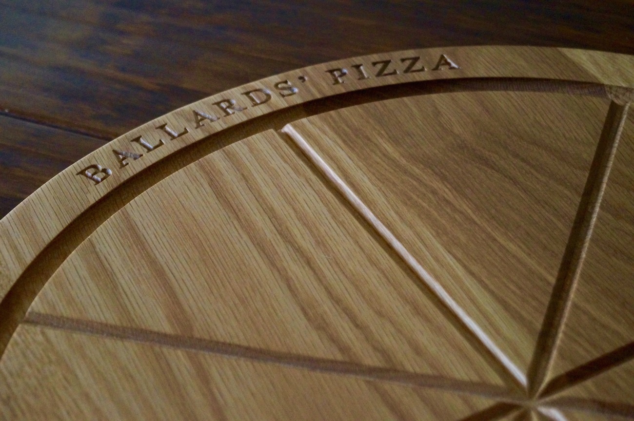 personalised-wooden-pizza-board-makemesomethingspecial.com