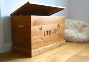 personalised-wooden-toy-box-with-butterfly-makemesomethingspecial.co.uk
