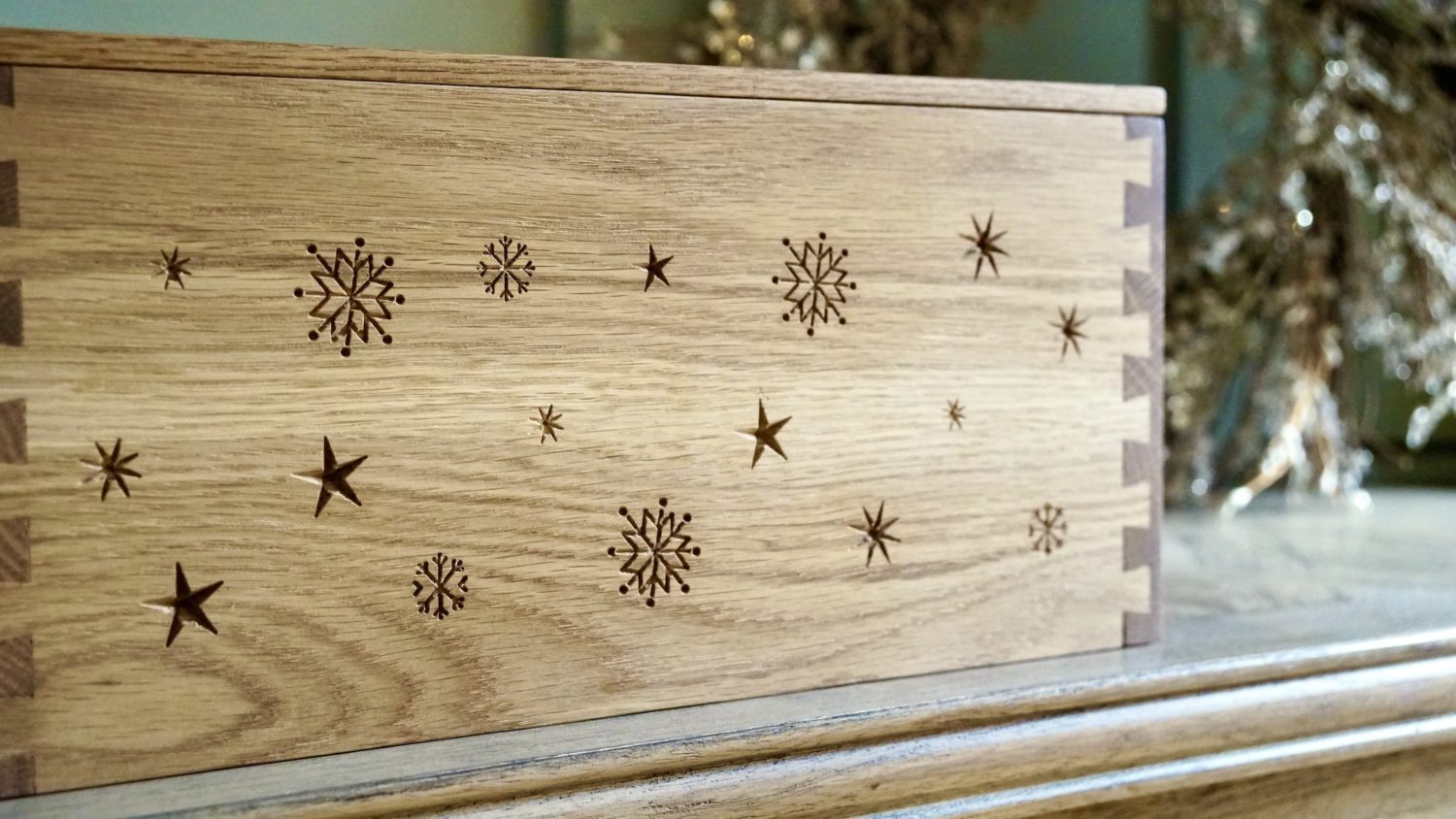 bespoke-engraved-oak-boxes