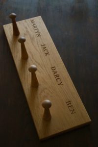 engraved-oak-coat-hooks-makemesomethingspecial.co.uk