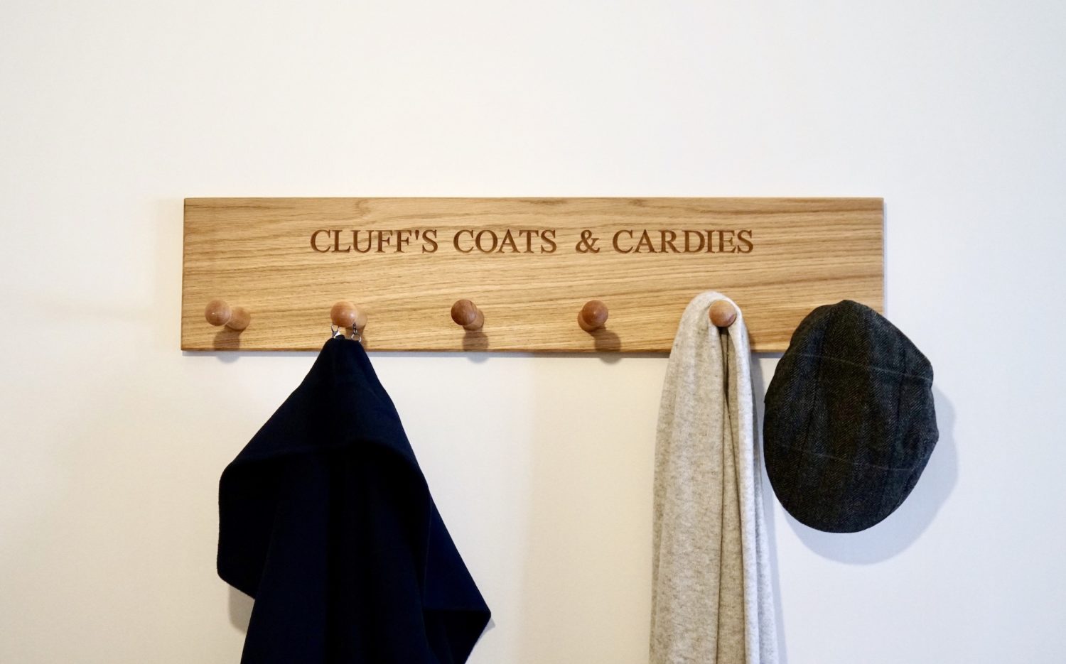 engraved-wooden-wall-coat-racks