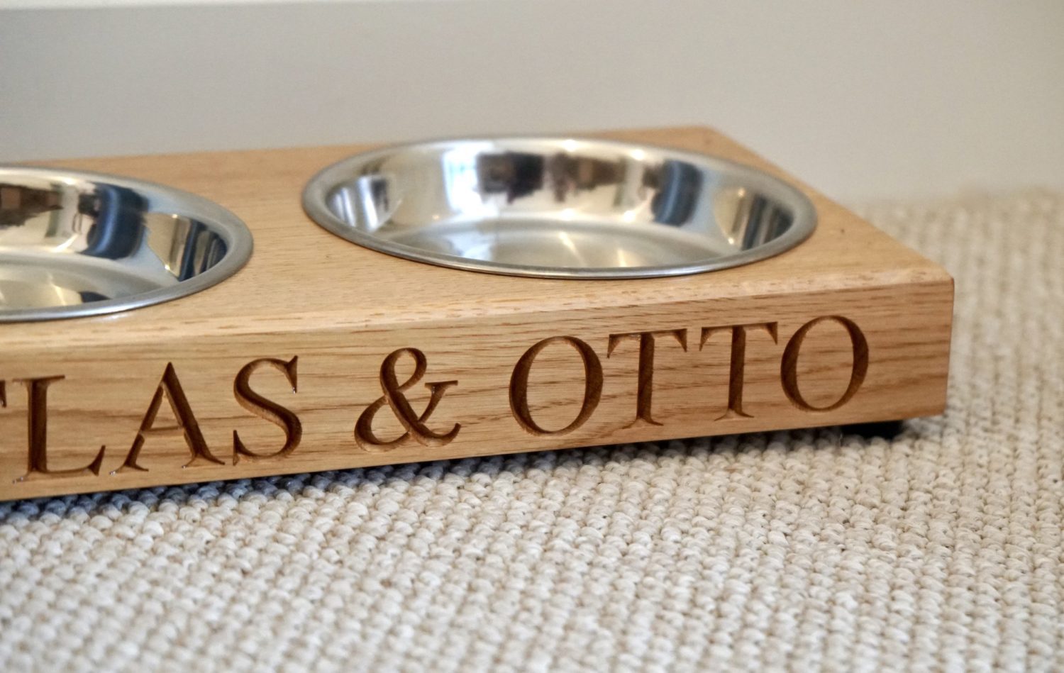 personalised-oak-cat-feeding-bowls