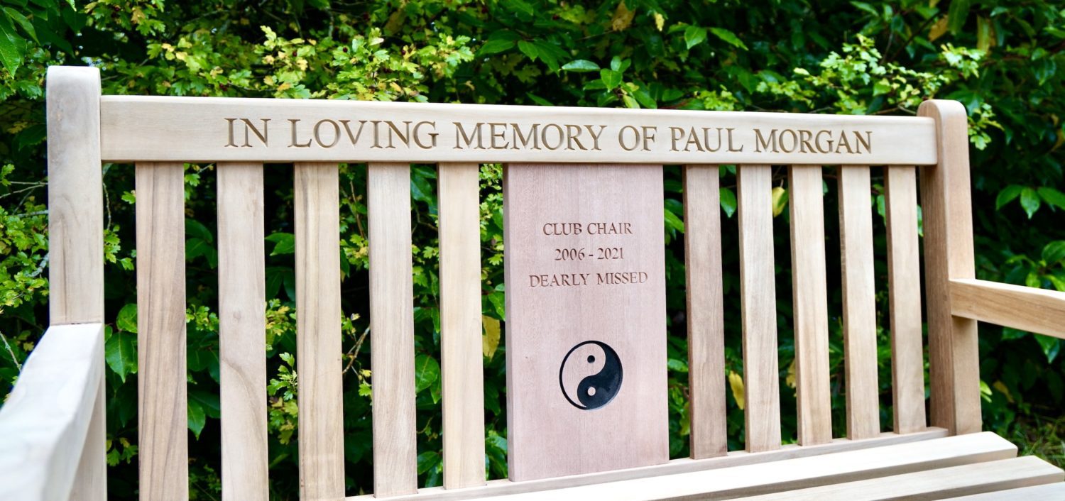 personalised-wooden-memorial-benches