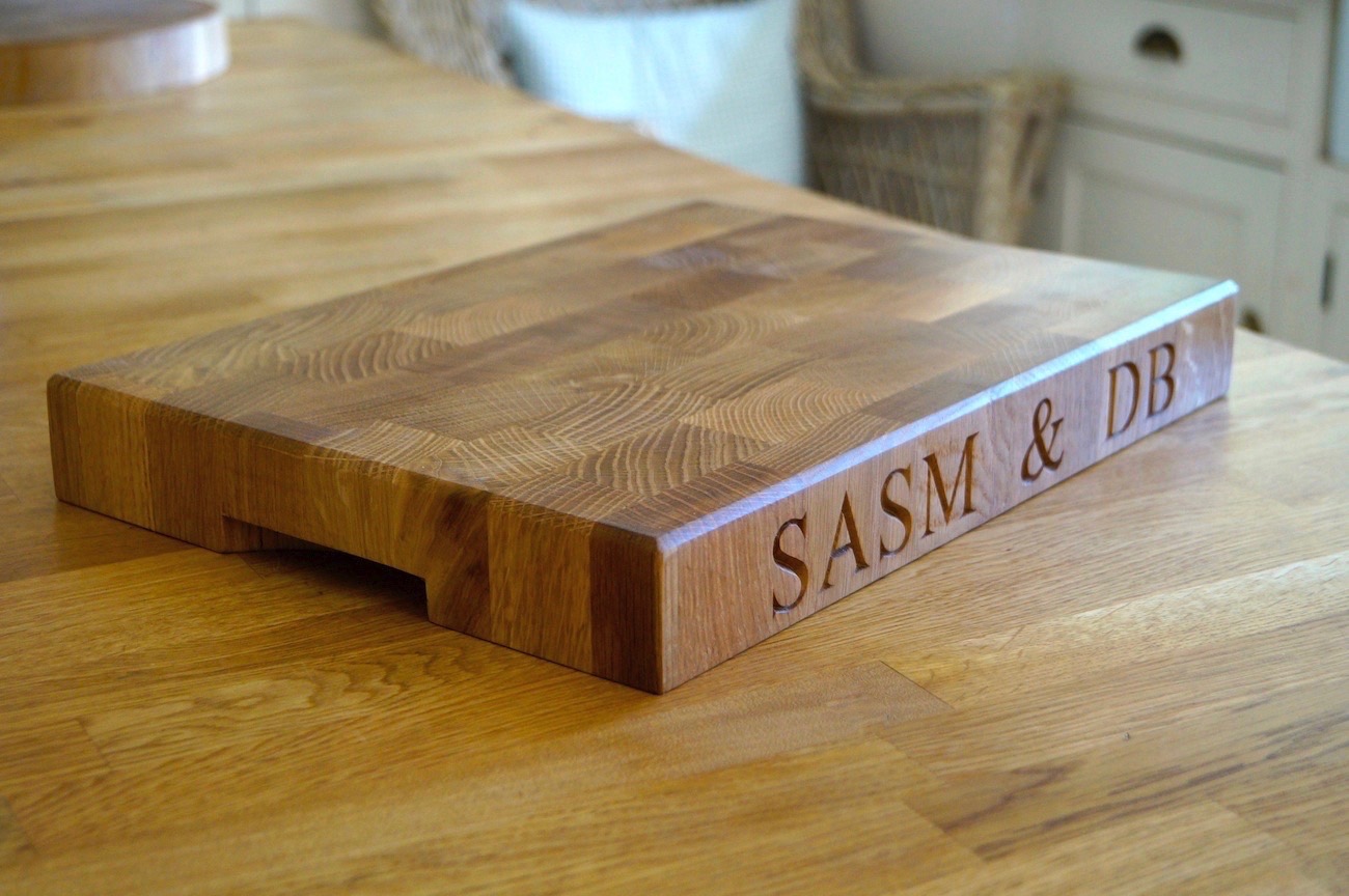 end-grain-chopping-boards-personalised-makemesomethingspecial.co.uk