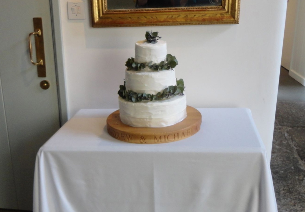 personalised-wedding-cake-board-makemesomethingspecial.co.uk