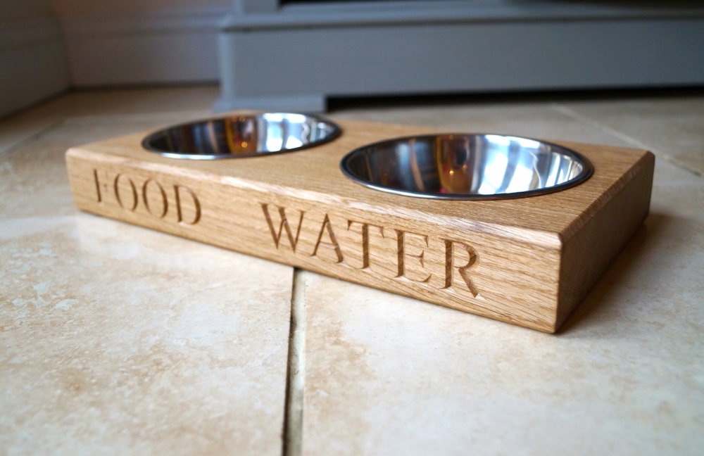 wooden-cat-bowl-MakeMeSomethingSpecial.com