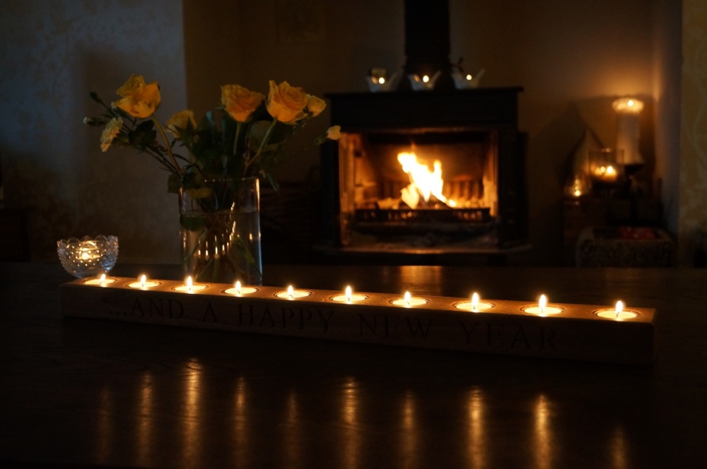 candle-holder-oak-makemesomethingspecial.co.uk