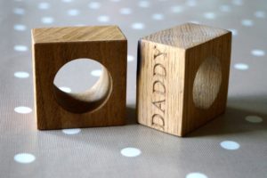 personalised-oak-napkin-rings-makemesomethingspecial