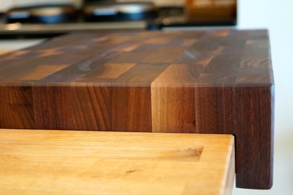 Lipped Edge Walnut End Grain Chopping Board MMSS