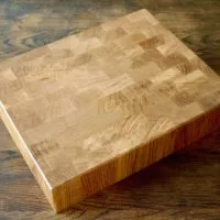 end-grain-butchers-chopping-board-makemesomethingspecial.com