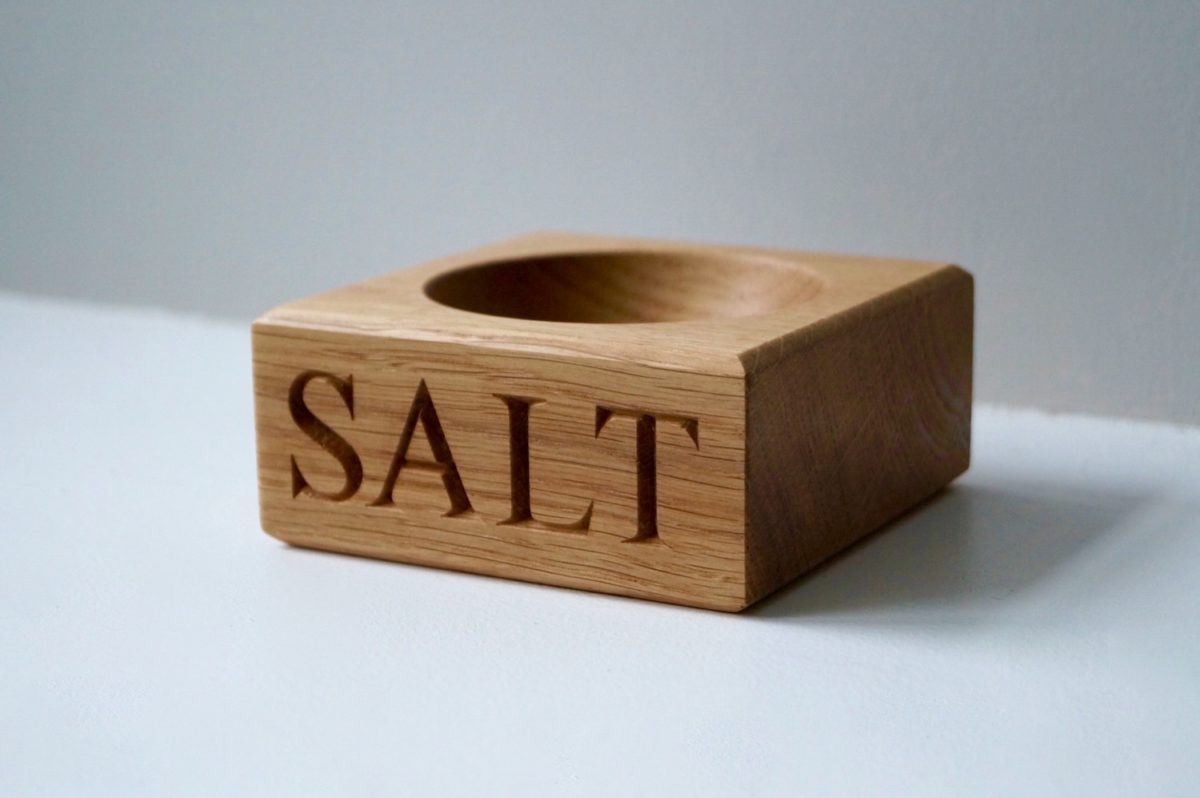 engravd-oak-salt-bowl-makemesomethingspecial-com