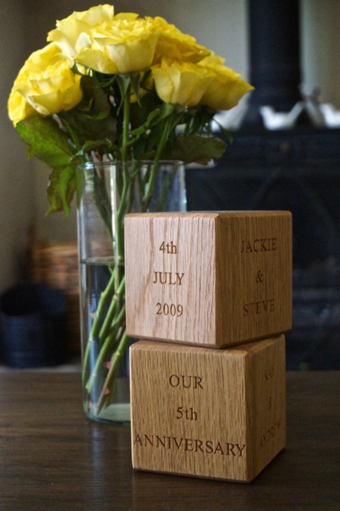 anniversary-wooden-gift-ideas-makemesomethingspecial.co.uk