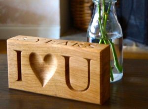 personalised-wooden-paper-weight-makemesomethingspecial.co.uk copy