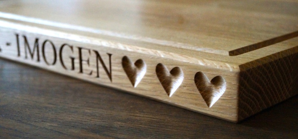 carved-heart-chopping-board-makemesomethingspecial.co.uk
