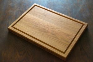 large-wooden-chopping-board-makemesomethingspecial.co.uk