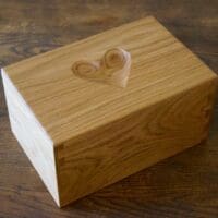 personalised-wooden-keep-sake-box-makemesomethingspecial.com