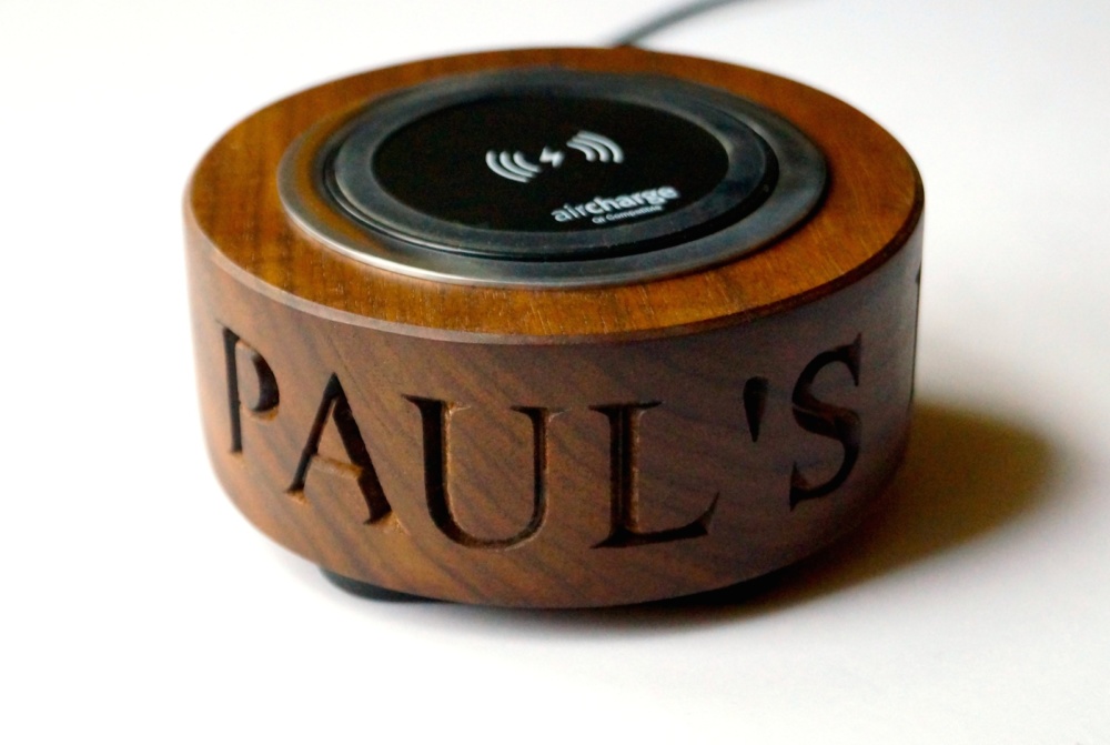 wooden-samsung-wireless-charger-makemesomethingspecial.co.uk