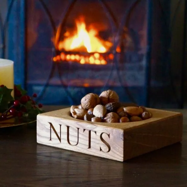 oak-nut-bowl-makemesomethingspecial.co.uk