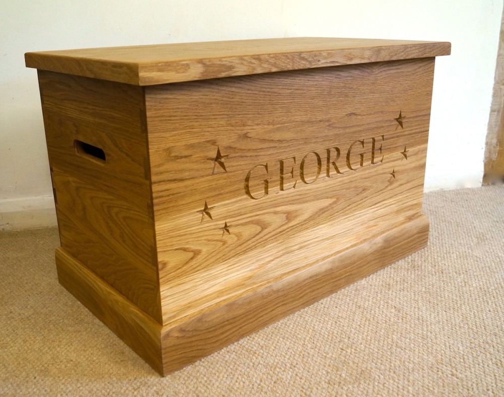 bespoke-wooden-toy-boxes-uk-makemesomethingspecial.co.uk