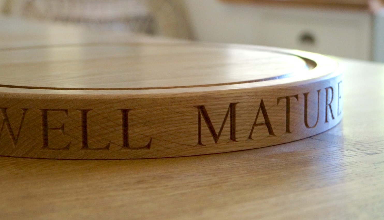 oak-cheese-board-with-engraving-makemesomethingspecial.com