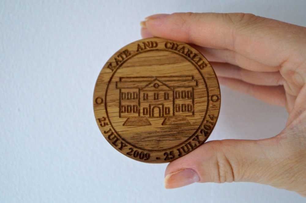 personalised-wooden-keepsake-coin-makemesomethingspecial.co.uk