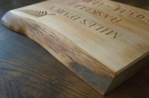 rustic-wooden-grave-markers-makemesomethingspecial.co.uk