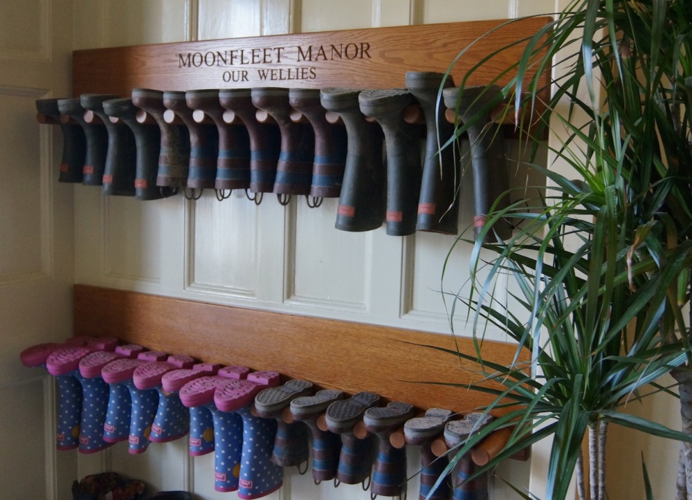 moonfleet-manor-hotel-welly-holders-makemesomethingspecial.co.uk