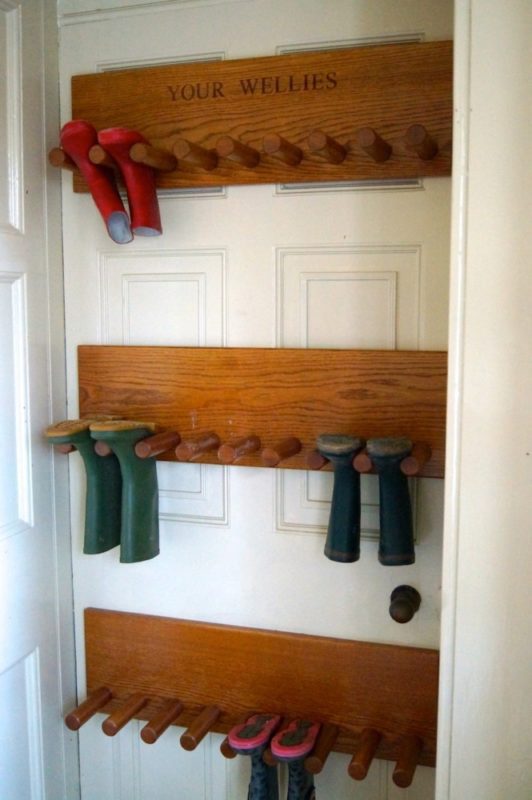 oak-wall-welly-boot-holders-makemesomethingspecial.co.uk