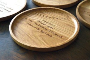 handmade-wooden-plates-makemesomethingspecial.co.uk