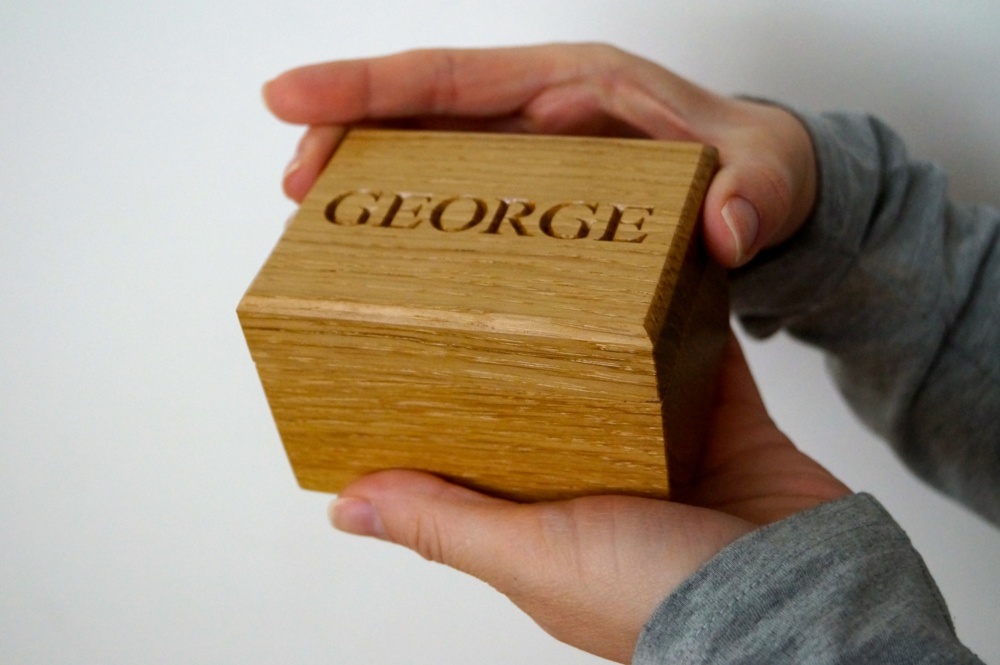 personalsied-wooden-ring-box-makemesomethingspecial.co.uk