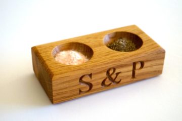 engraved-mini-salt-and-pepper-bowls-makemesomethingspecial.co.uk