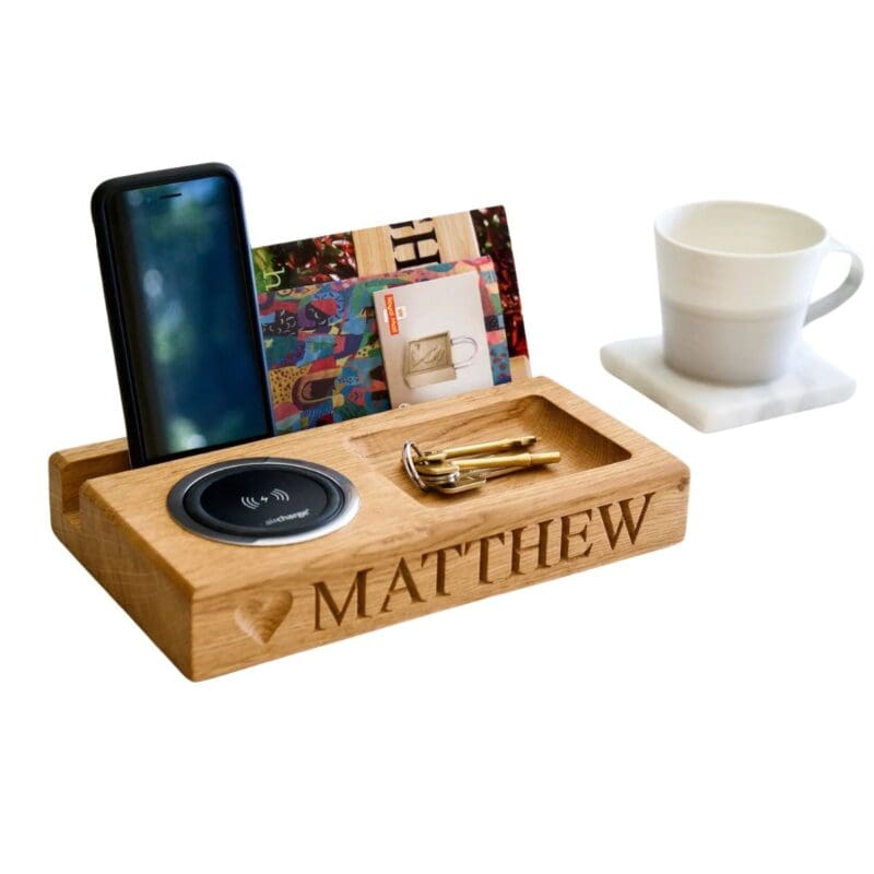 handmade-wooden-wireless-charger-tray