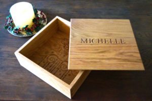 personalised-christmas-eve-wooden-boxes-makemesomethingspecial.co.uk