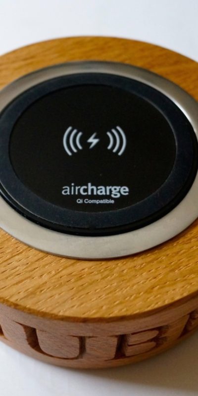 wooden-qi-wireless-charger-makemesomethingspecial.co.uk