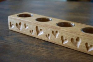 carved-hearts-oak-makemesomethingspecial.co.uk