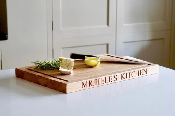 personalised-oak-chopping-board