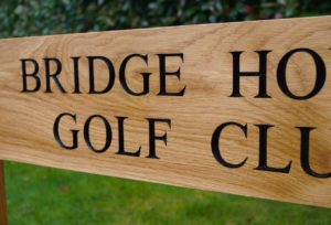golf-club-wooden-house-signs-makemesomethingspecial.co.uk