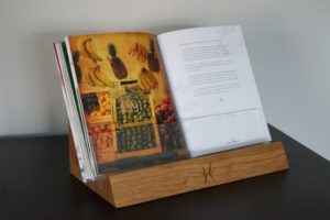personalised-wooden-book-holder-makemesomethingspecial.co.uk