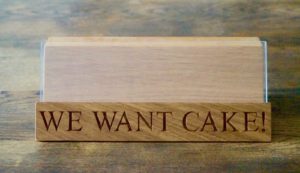 wooden-cookery-book-stand-makemesomethingspecial.com