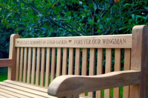 engraved-memorial-bench-makemesomethingspecial-com
