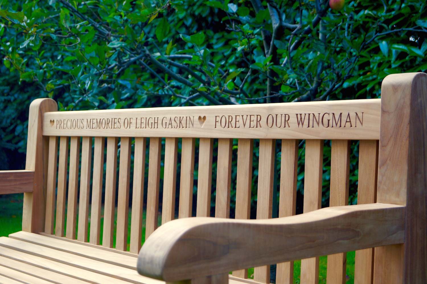 Engraved Memorial Bench For A Golf Course MakeMeSomethingSpecial