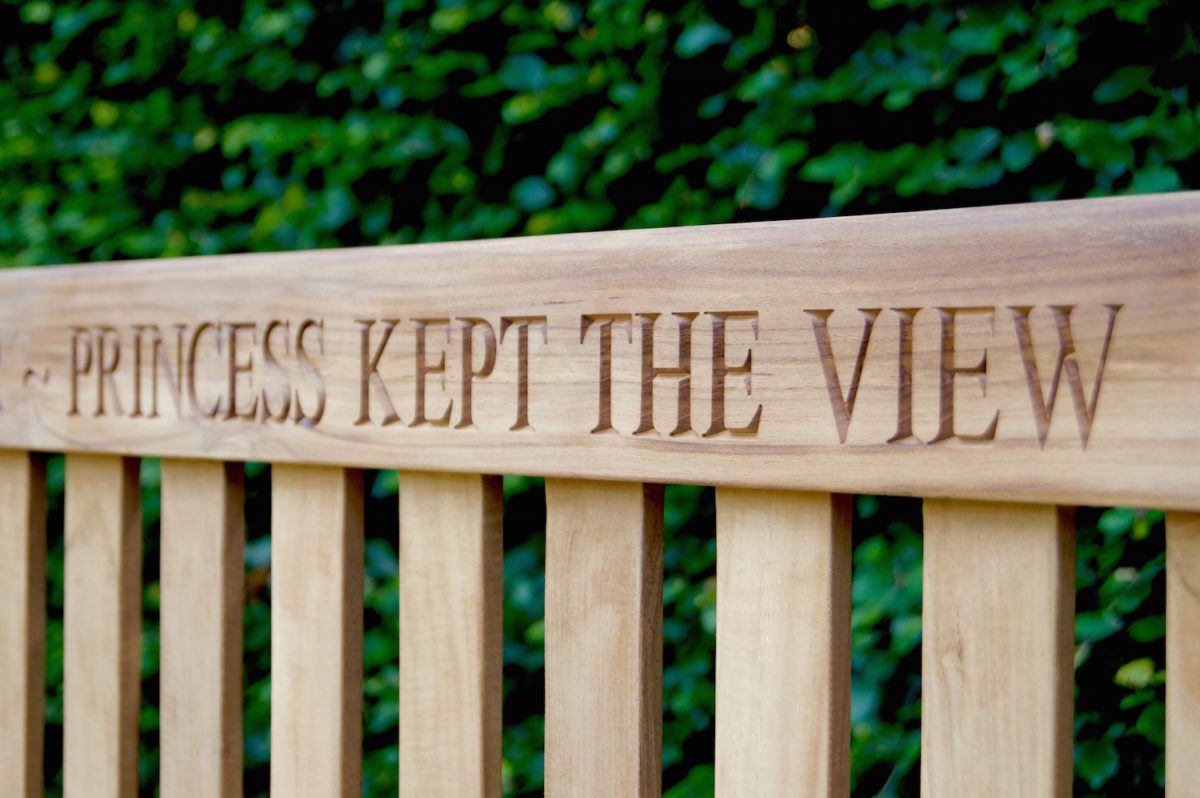 engraved-memorial-park-benches-makemesomethingspecial.co.uk