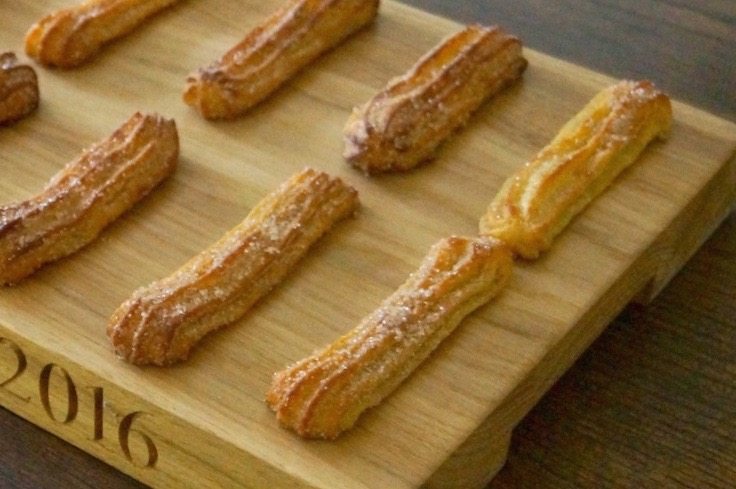 great-british-bake-off-wooden-serving-boards-makemesomethingspecial.com (1)