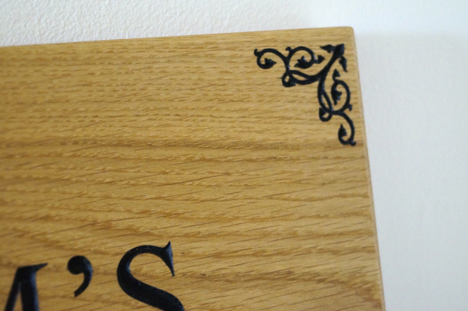 engraved-wooden-bar-signs-makemesomethingspecial.com