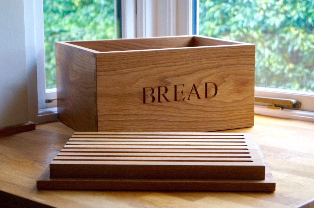 Wooden Bread Bin with Breadboard