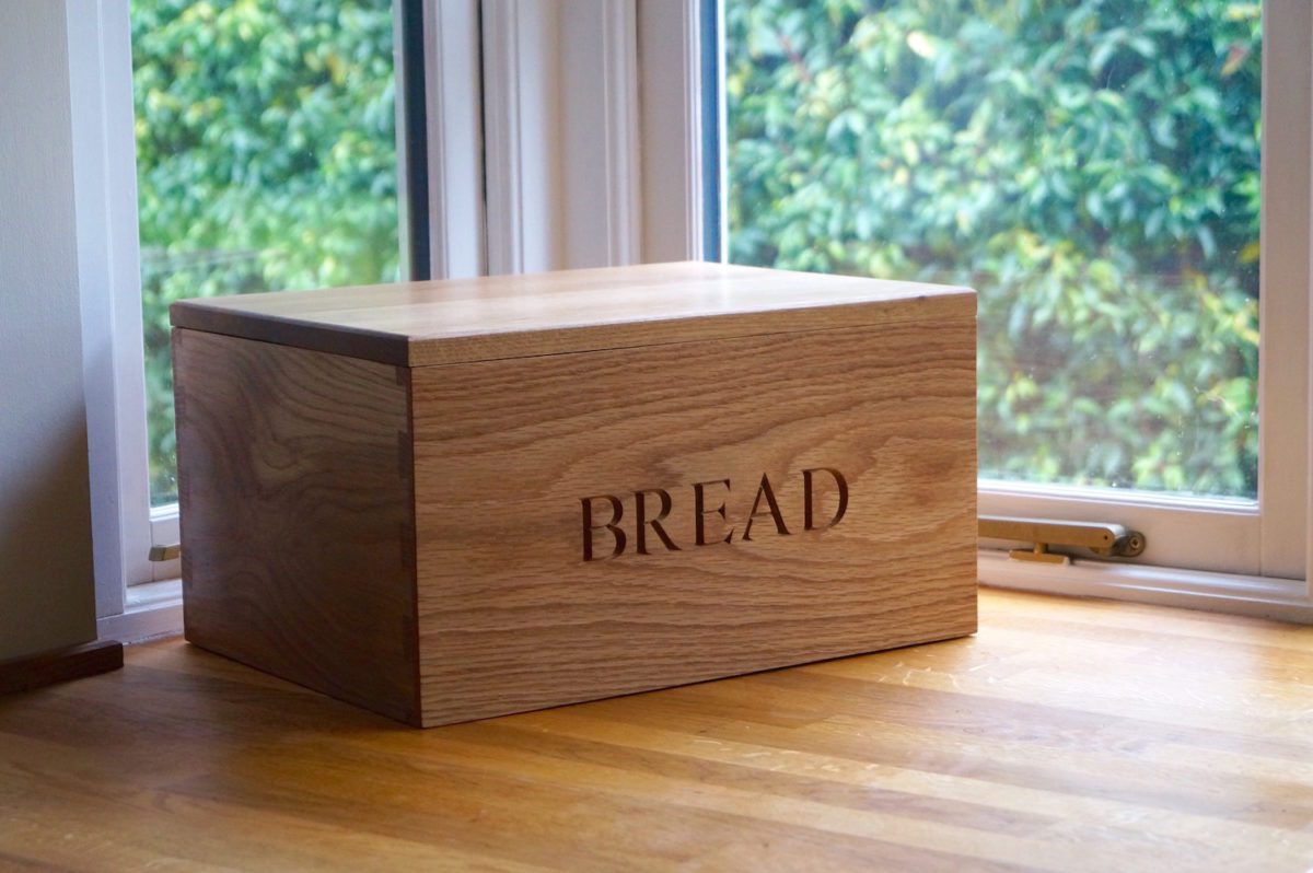 Wooden Bread Bin with Breadboard